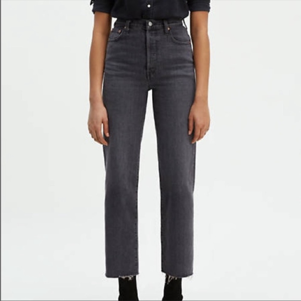 LEVIS Wedgie Straight Denim Pant Gray Black Jeans size 27 EUC High Waist Raw Hem